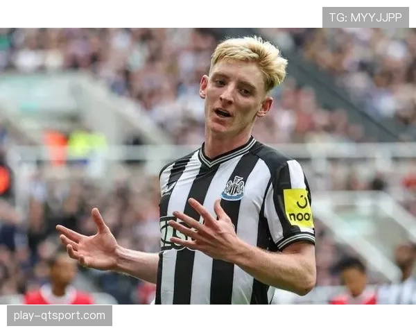 纽卡斯尔联客场狂胜锁定晋级，安东尼·戈登上演个人表演